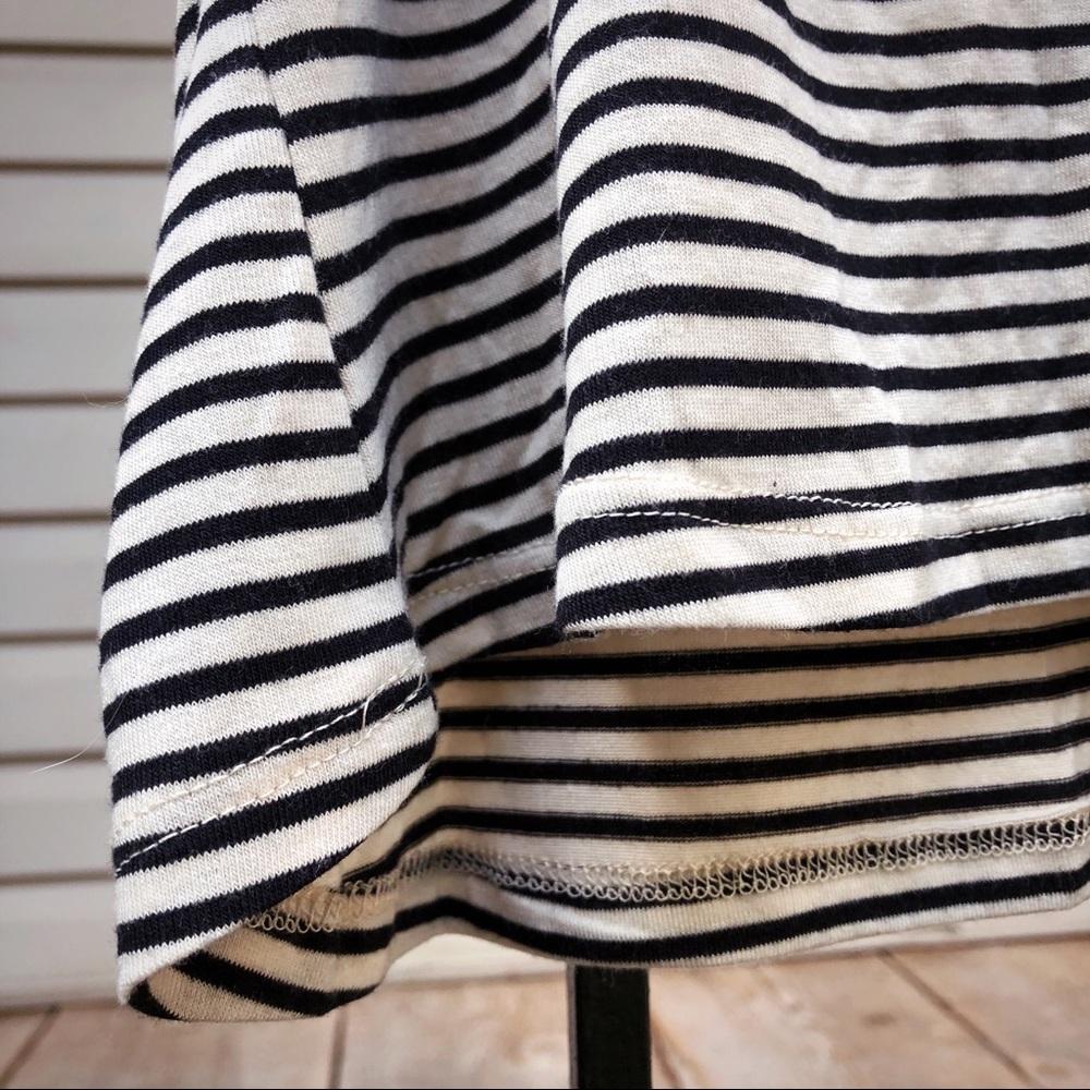 ♡ Open Back Striped Crop ♡ - Picture 3 of 4